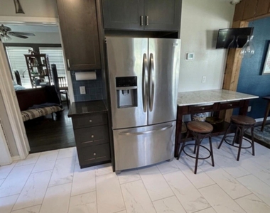 610 Northwood Street - Photo Thumbnail 17