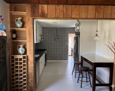 610 Northwood Street - Photo Thumbnail 16