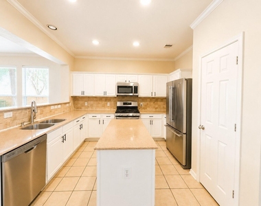 13119 Stratford Skies Ln Lane - Photo Thumbnail 4
