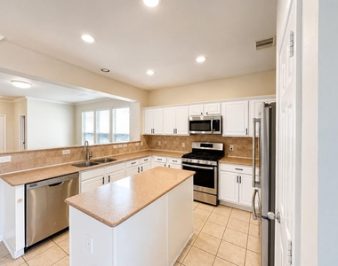 13119 Stratford Skies Ln Lane - Photo Thumbnail 10