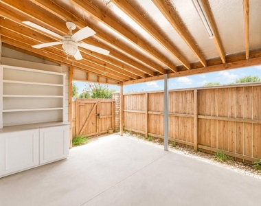 13119 Stratford Skies Ln Lane - Photo Thumbnail 7