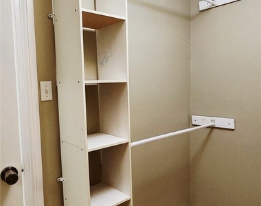 213 Mango Street - Photo Thumbnail 28