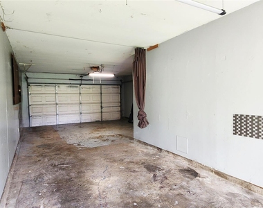 213 Mango Street - Photo Thumbnail 37