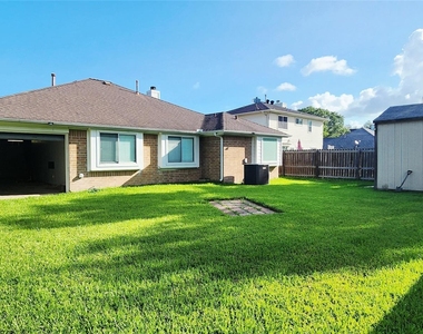 213 Mango Street - Photo Thumbnail 39
