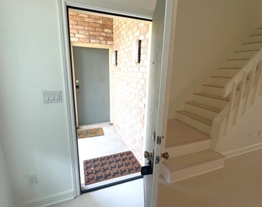 8100 Cambridge Street - Photo Thumbnail 14