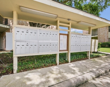 8100 Cambridge Street - Photo Thumbnail 10