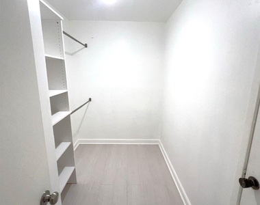 8100 Cambridge Street - Photo Thumbnail 13