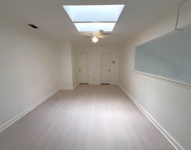 8100 Cambridge Street - Photo Thumbnail 7