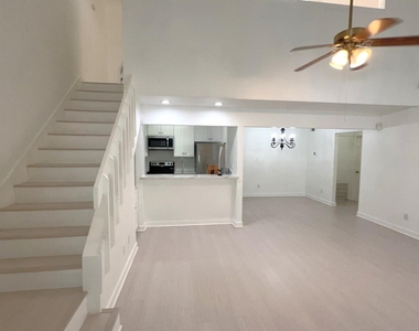 8100 Cambridge Street - Photo Thumbnail 22