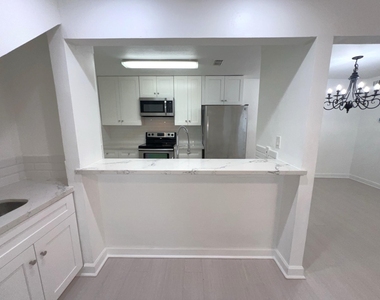 8100 Cambridge Street - Photo Thumbnail 5