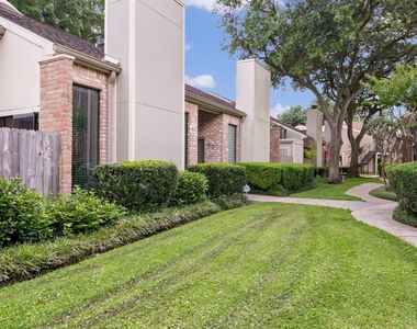 8100 Cambridge Street - Photo Thumbnail 15