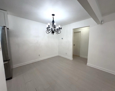 8100 Cambridge Street - Photo Thumbnail 12