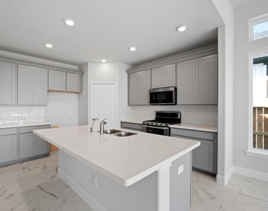 10114 Native Grove Drive - Photo Thumbnail 8