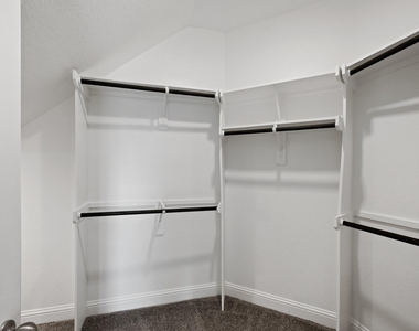 10114 Native Grove Drive - Photo Thumbnail 16