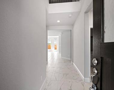 10114 Native Grove Drive - Photo Thumbnail 3