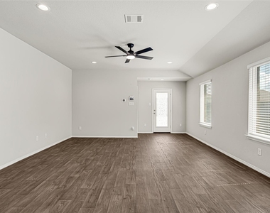 20855 Olive Leaf Street - Photo Thumbnail 10