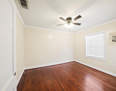 906 Gale Street - Photo Thumbnail 10