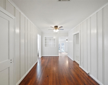 906 Gale Street - Photo Thumbnail 6
