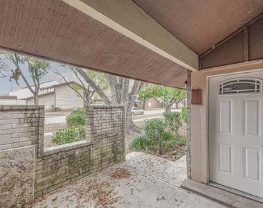 12543 Wellington Park Drive - Photo Thumbnail 2