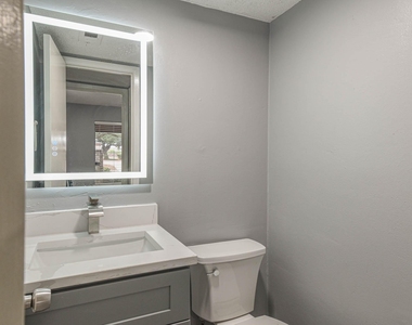 12543 Wellington Park Drive - Photo Thumbnail 19
