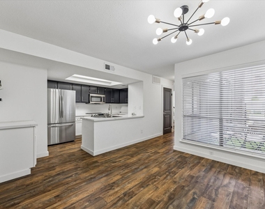 1908 Augusta Drive - Photo Thumbnail 2