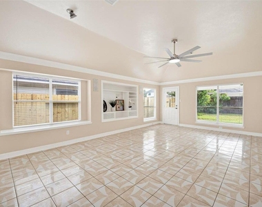 12522 Magnolia Canyon - Photo Thumbnail 10
