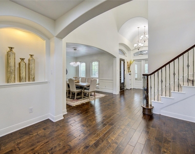 10702 Claythorne Court - Photo Thumbnail 14