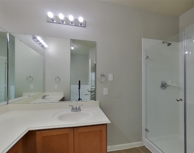 2122 Hackberry Bank Lane - Photo Thumbnail 6