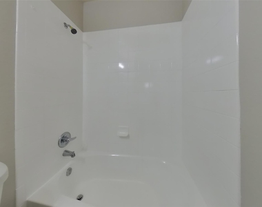 2122 Hackberry Bank Lane - Photo Thumbnail 12