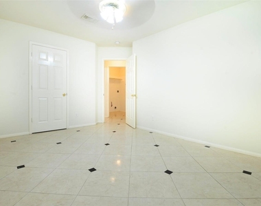 7023 Shaman Lane - Photo Thumbnail 14