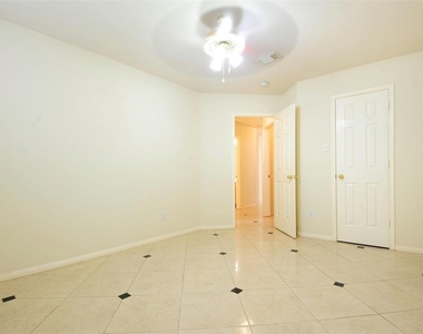 7023 Shaman Lane - Photo Thumbnail 13