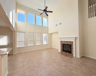 28015 Silverstream Court - Photo Thumbnail 11