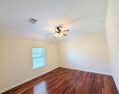 28015 Silverstream Court - Photo Thumbnail 22