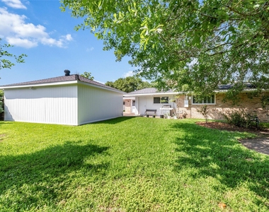5731 Cheltenham Drive - Photo Thumbnail 23