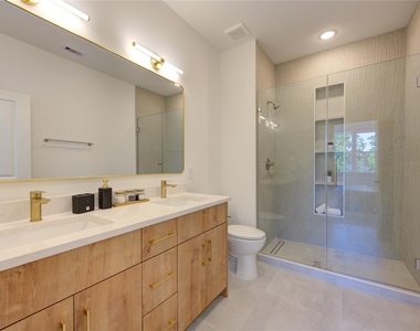 7120 Eastwood Street - Photo Thumbnail 10