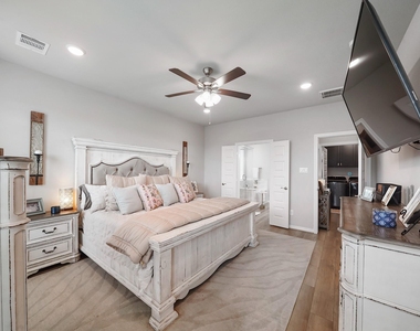 32423 Fly Fish Way - Photo Thumbnail 15