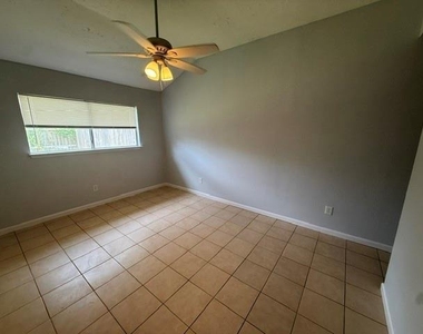 3103 Trembling Creek Circle - Photo Thumbnail 5