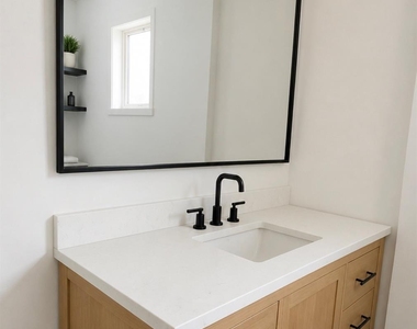 3702 Cochran Street - Photo Thumbnail 2