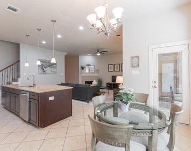 198 Hearthshire Circle - Photo Thumbnail 32