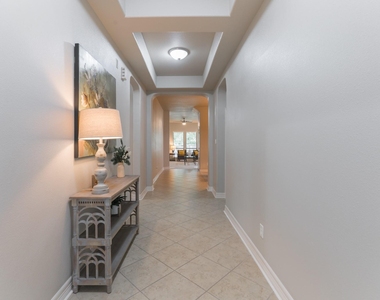 198 Hearthshire Circle - Photo Thumbnail 3
