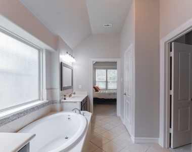 198 Hearthshire Circle - Photo Thumbnail 37