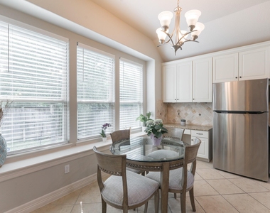 198 Hearthshire Circle - Photo Thumbnail 31