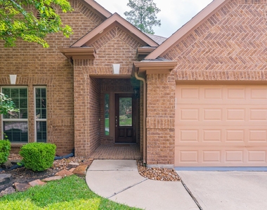 198 Hearthshire Circle - Photo Thumbnail 2