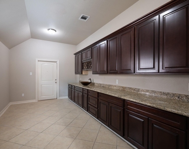 198 Hearthshire Circle - Photo Thumbnail 33