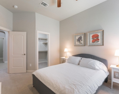 198 Hearthshire Circle - Photo Thumbnail 10
