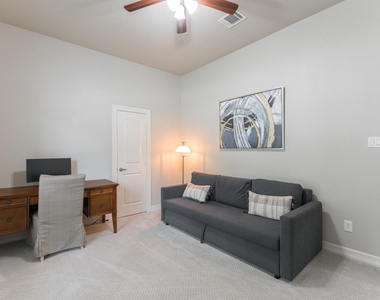 198 Hearthshire Circle - Photo Thumbnail 6
