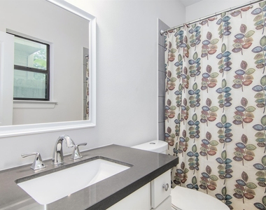1508 Johnson Street - Photo Thumbnail 5