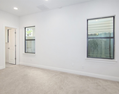 1508 Johnson Street - Photo Thumbnail 4