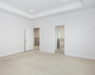 1508 Johnson Street - Photo Thumbnail 17