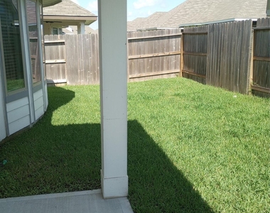 31053 Regal Elm Lane - Photo Thumbnail 13
